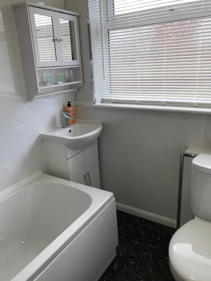 The Bungalow, Lingdale 0*,  United Kingdom